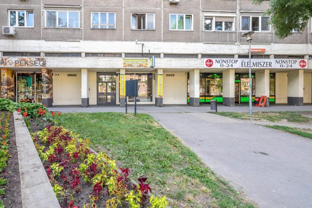 Cozy Quiet Apartment With A Balcony Budapest Eksteriør billede